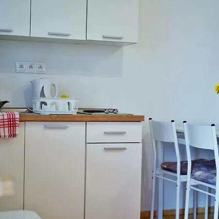 Apartment Larion *
